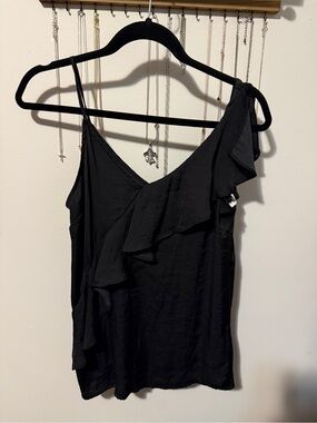 Who What Wear Black One-Shoulder Ruffle Tank